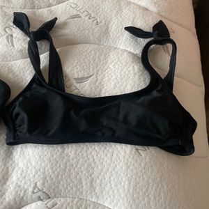 Black bikini tops